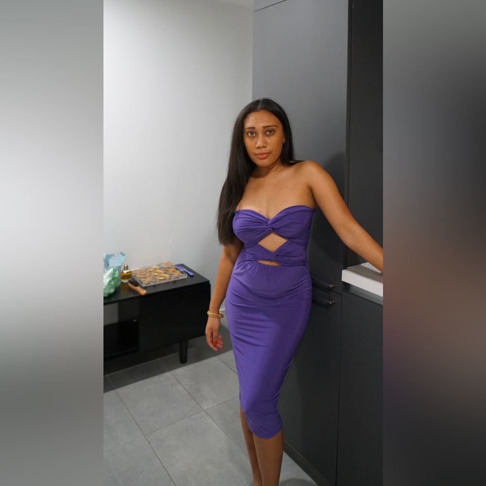 Boohoo Purple Strapless Bodycon Dress Sweetheart Neckline